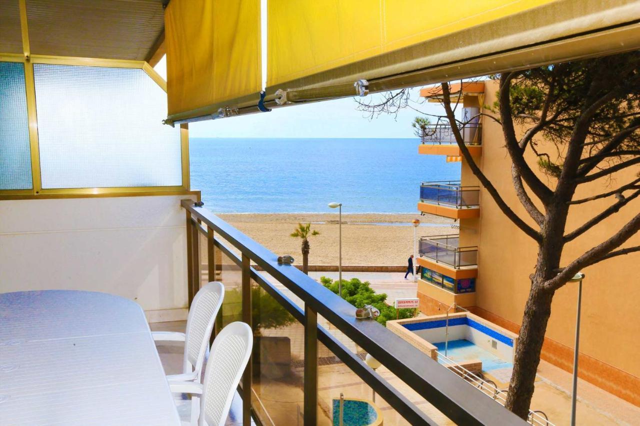 Txingudi - Only Families Apartment Кембрилс Екстериор снимка